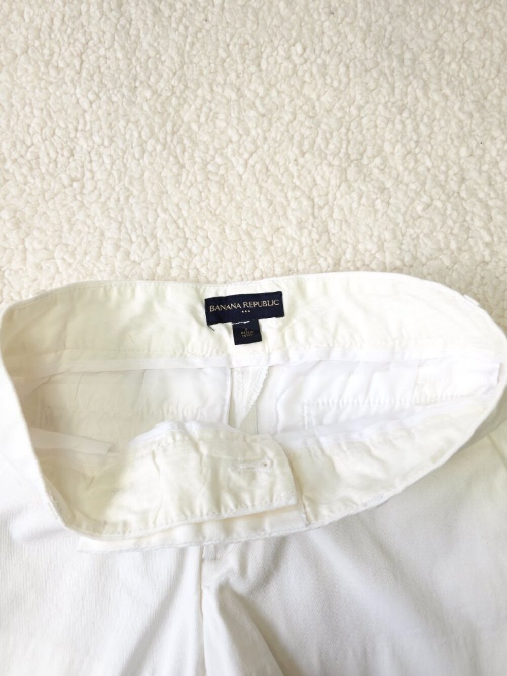 Banana Republic White Cotton Shorts, Size 2 - Picture 3 of 4